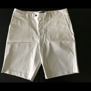 Banana Republic 9” Aiden Short